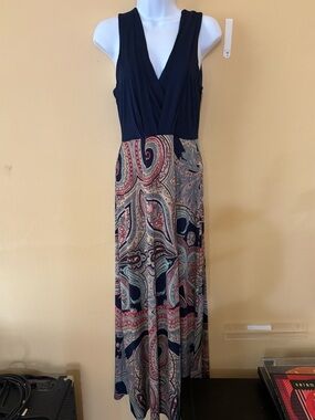 Gilli Navy Paisley-Print Sleeveless Maxi Dress Large